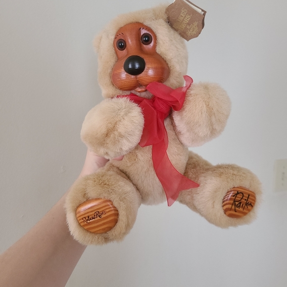Vintage Autographed Robert Raikes Papa Bear Wooden Plush. - Picture 3 of 10